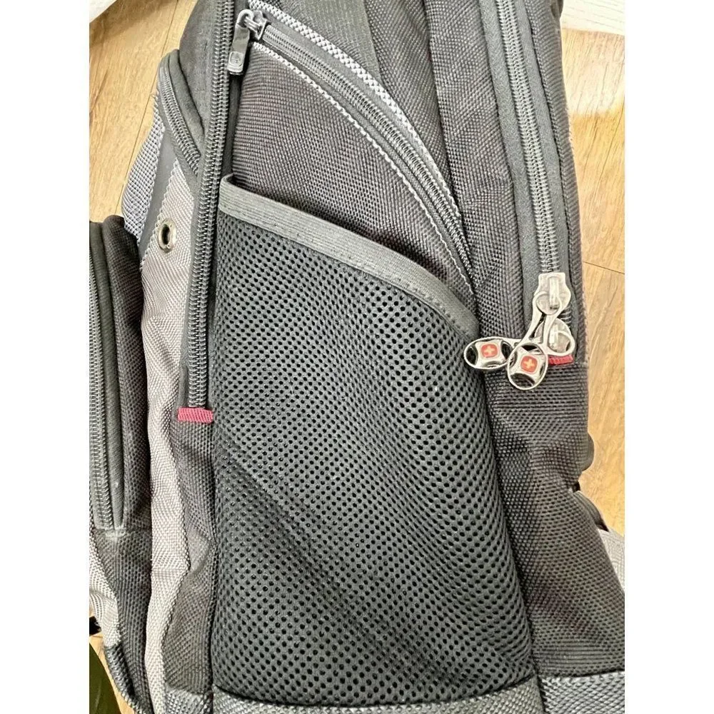WENGER Swiss Gear Synergy 16